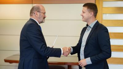 felsőoktatási ösztöndíj