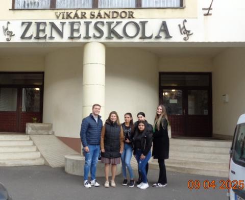 Vikár